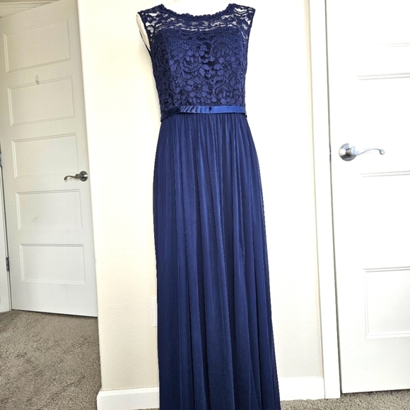David's Bridal Elegant Navy Lace Evening Gown, Size 10 - Picture 1 of 8